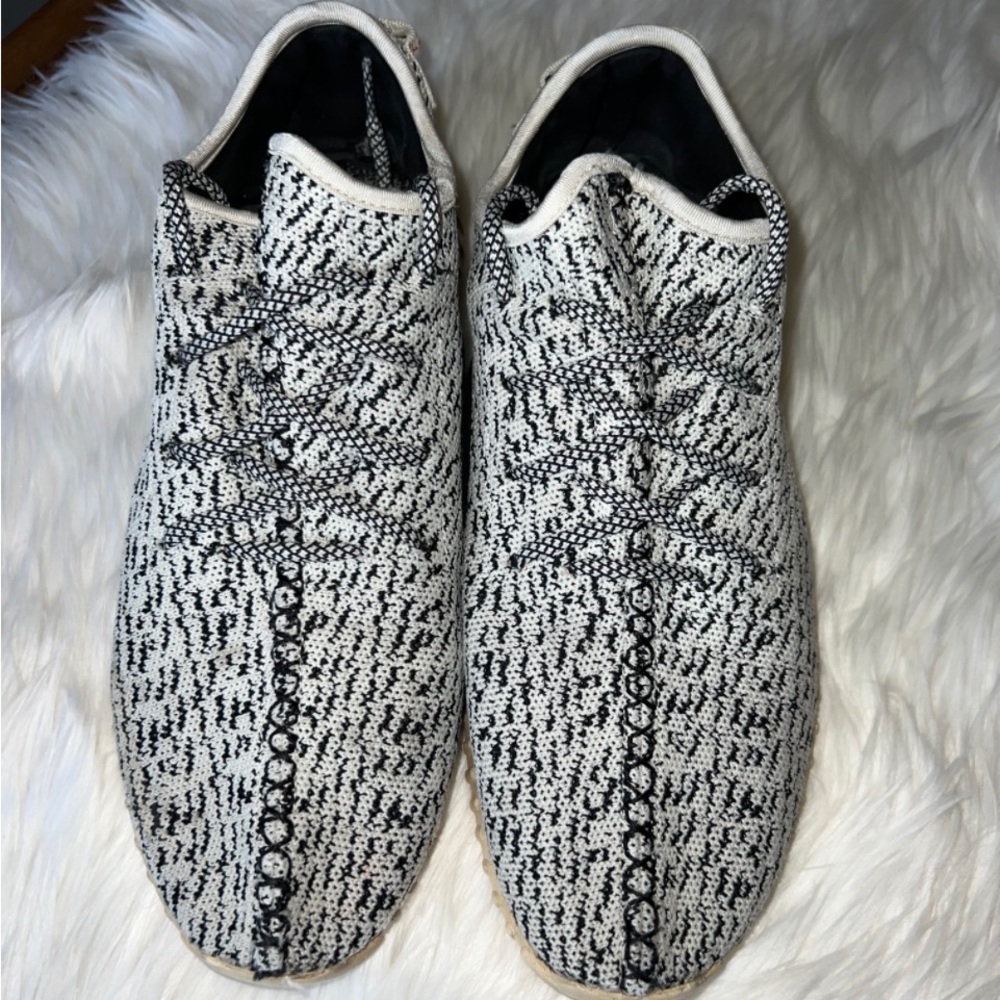Adidas Yeezy Boost 350 Turtle Dove V1 Size 11.5
